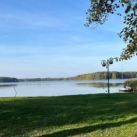 Feriehus Rusalka Nad Jeziorem *
