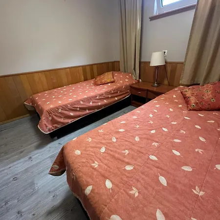 Rusalka Nad Jeziorem Feriehus *