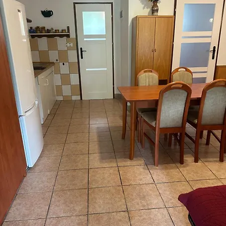 Feriehus Rusalka Nad Jeziorem *