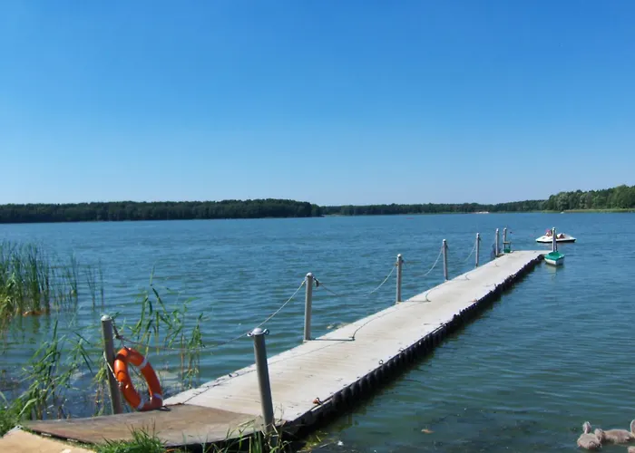 Rusalka Nad Jeziorem Ferienhaus *